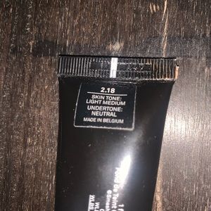 SMASHBOX FOUNDATION